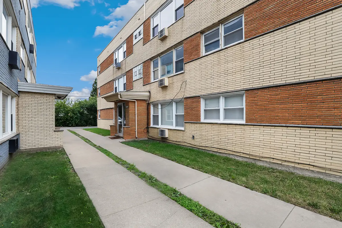 10110 S Pulaski Road #3W, Oak Lawn, IL 60453 - Image #1