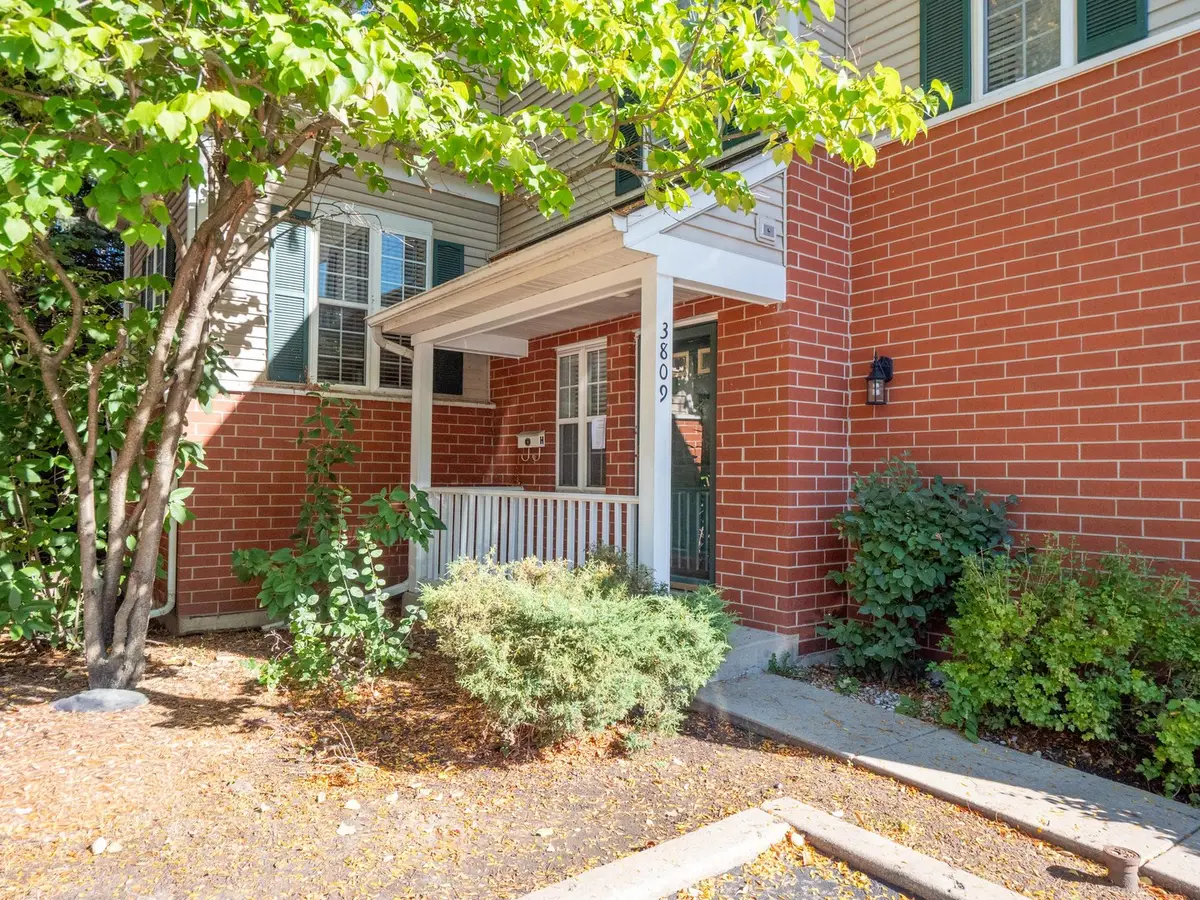 3809 N Milwaukee Avenue #H, Chicago, IL 60641 - Image #1