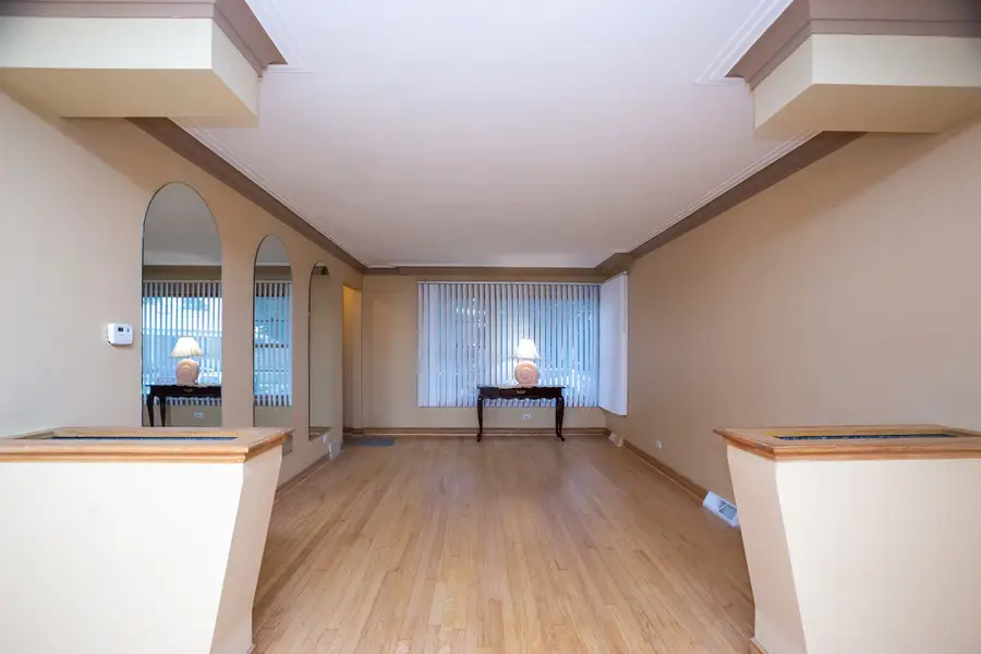 7408 S Campbell Avenue, Chicago, IL 60629 - Image #3