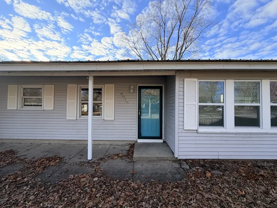 2016 Greendale Drive, Champaign, IL 61821 - Image #2