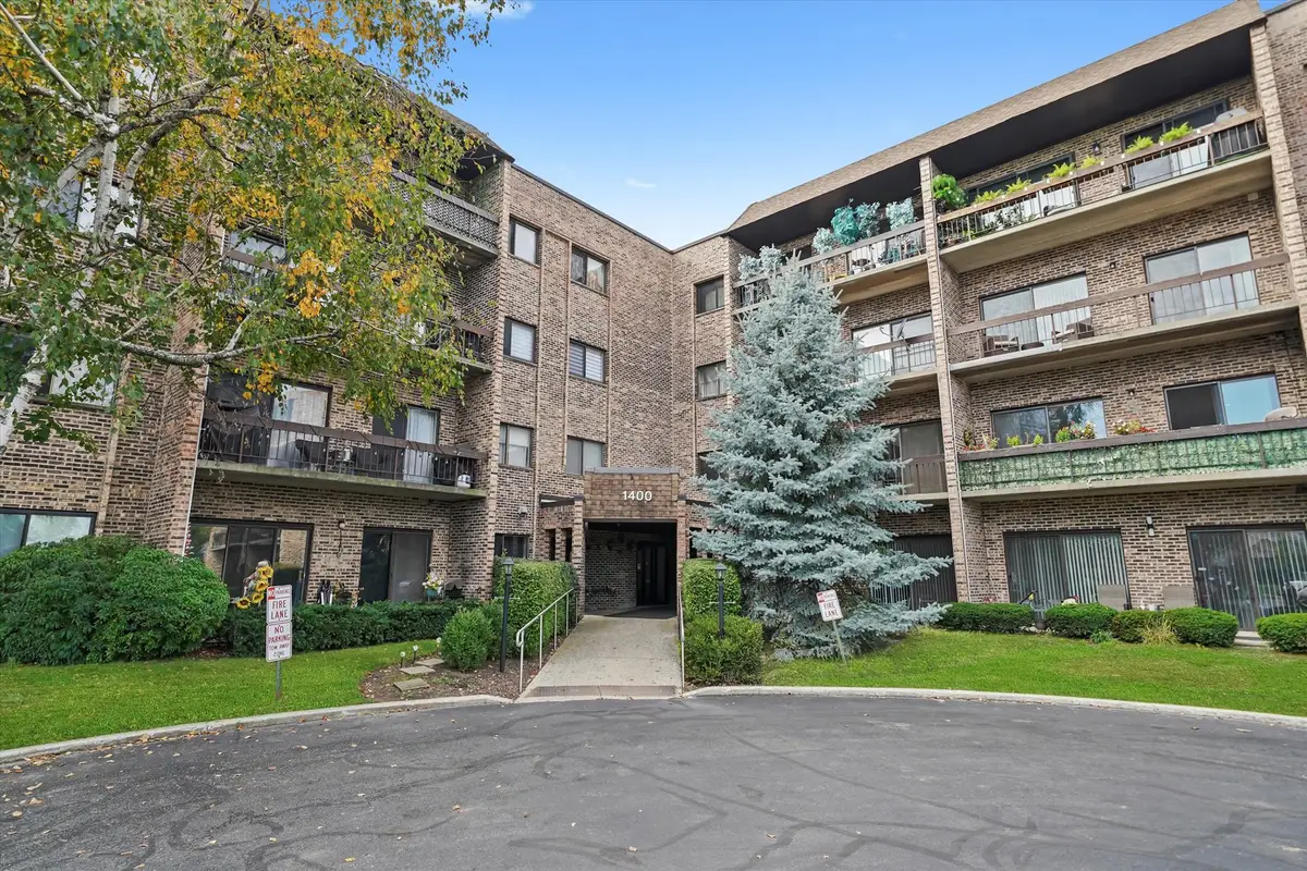 1400 N Elmhurst Road #302, Mount Prospect, IL 60056 - Image #1
