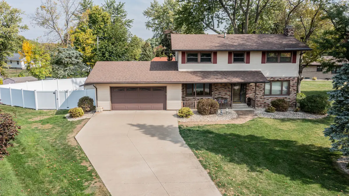 704 Carolyn Street, Mendota, IL 61342 - Image #1