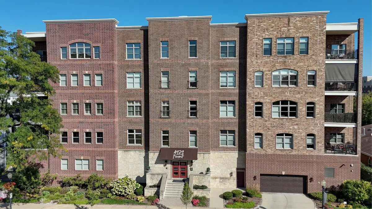 4929 Forest Avenue #4F, Downers Grove, IL 60515 - Image #1