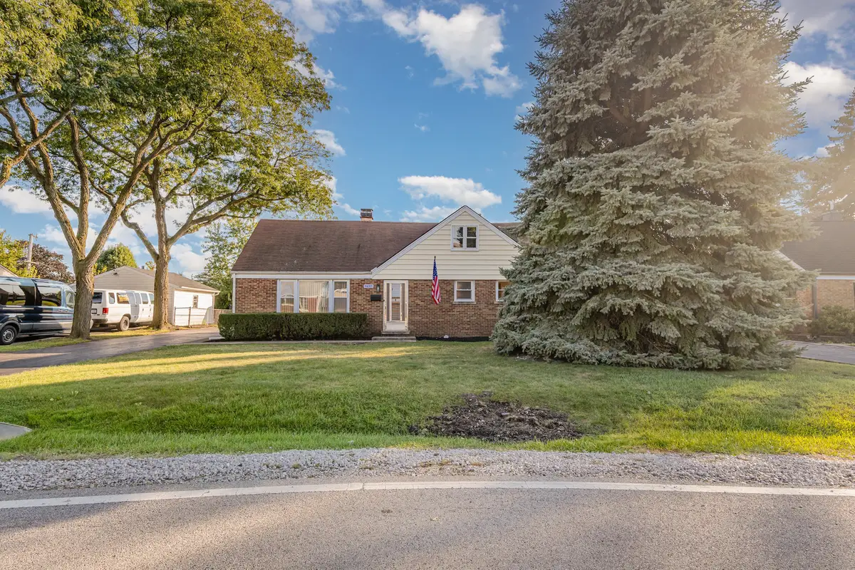 9627 Castello Avenue, Melrose Park, IL 60164 - Image #1