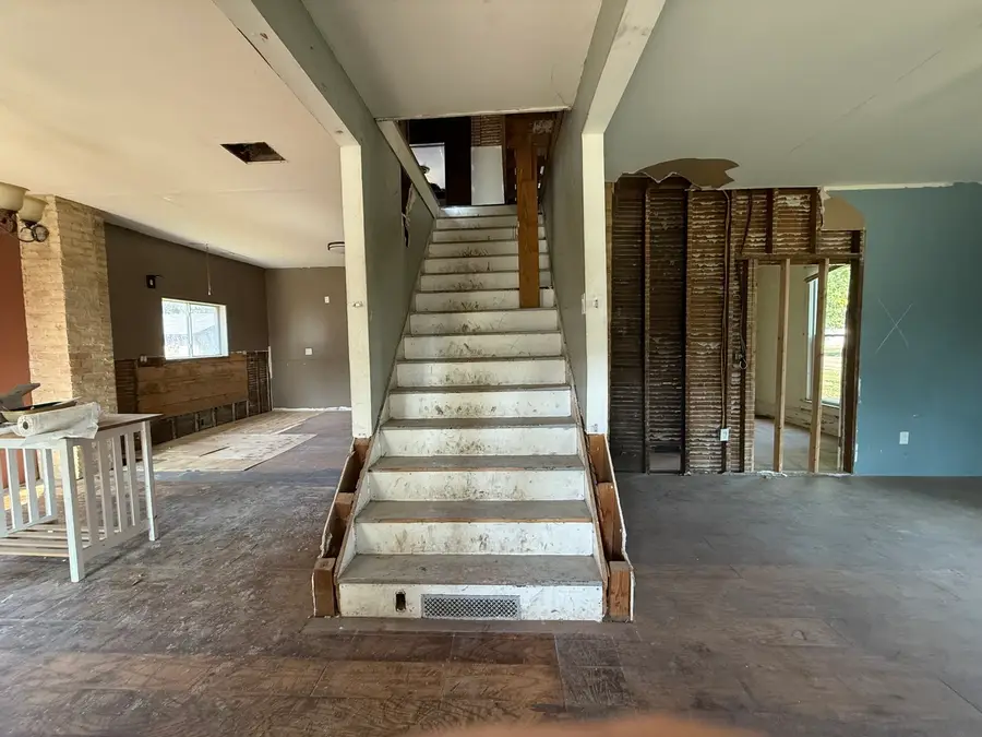 110 N Vine Street, Bellflower, IL 62174 - Image #3