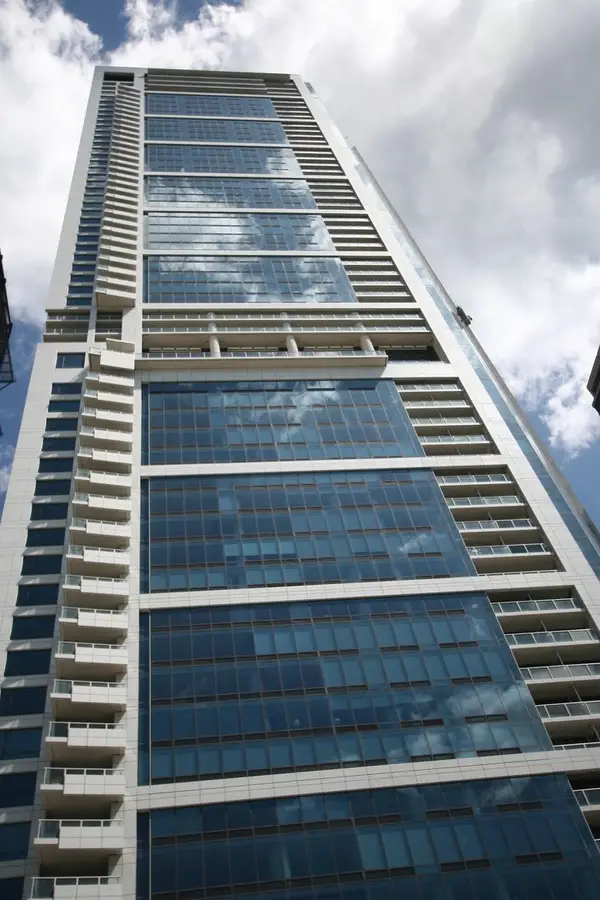 340 E Randolph Street #1506, Chicago, IL 60601