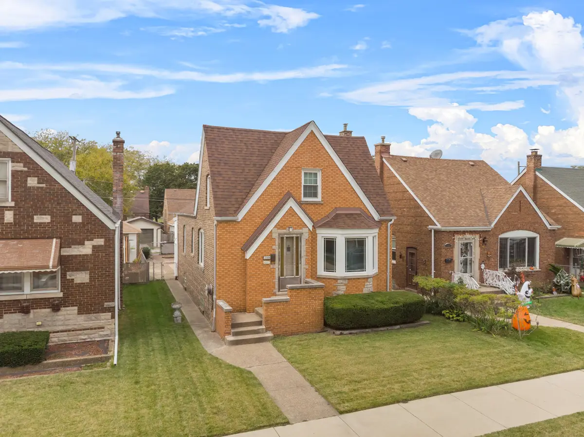 10928 S Avenue G Avenue, Chicago, IL 60617 - Image #1