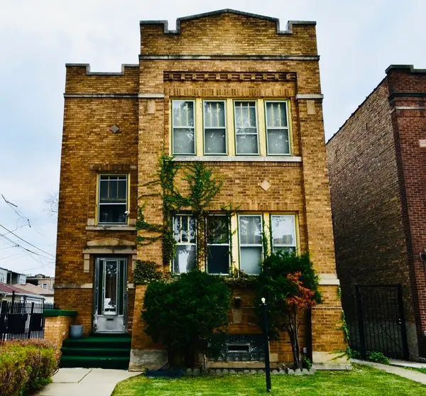 5244 W Crystal Street, Chicago, IL 60651