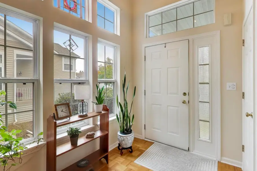 6648 Weather Hill Drive, Willowbrook, IL 60527 - Image #3