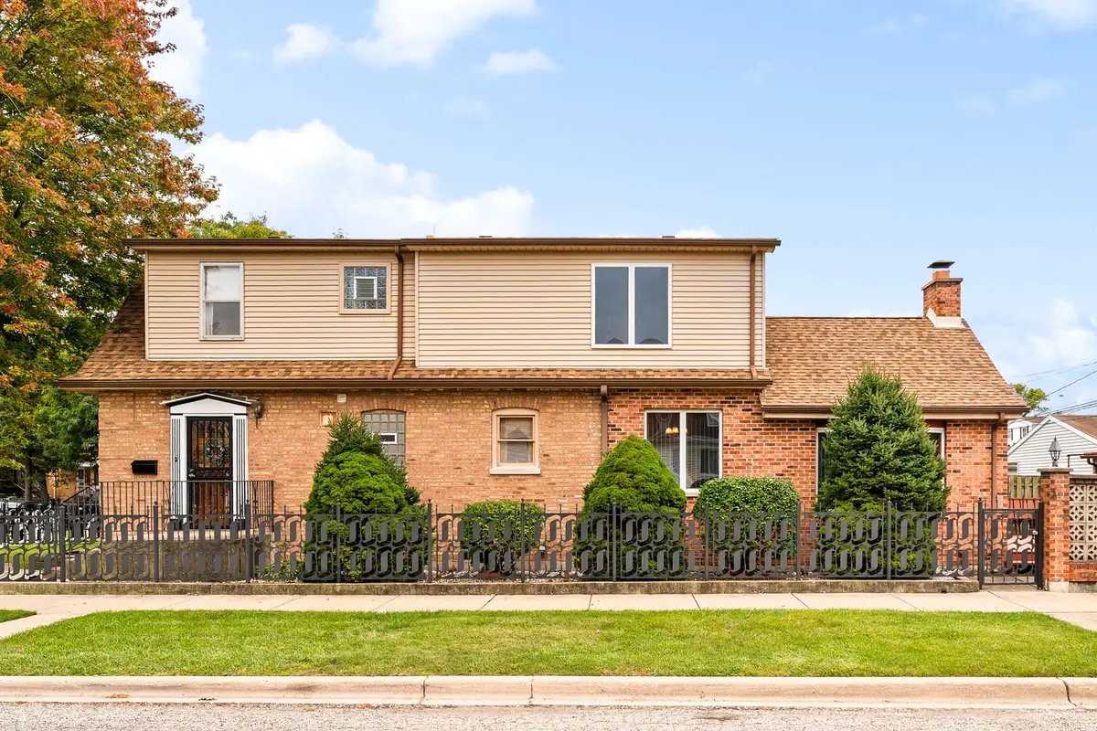 3250 N Page Avenue, Chicago, IL 60634 - Image #1