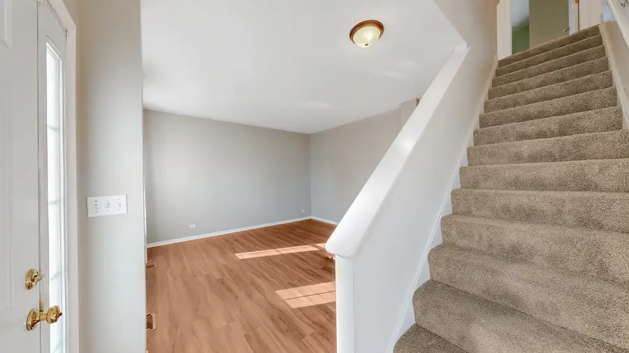 225 Mondovi Drive, Oswego, IL 60543 - Image #3