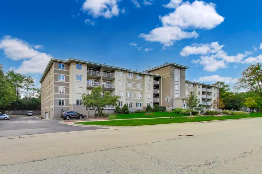 440 E Montrose Avenue #402, Wood Dale, IL 60191 - Image #3