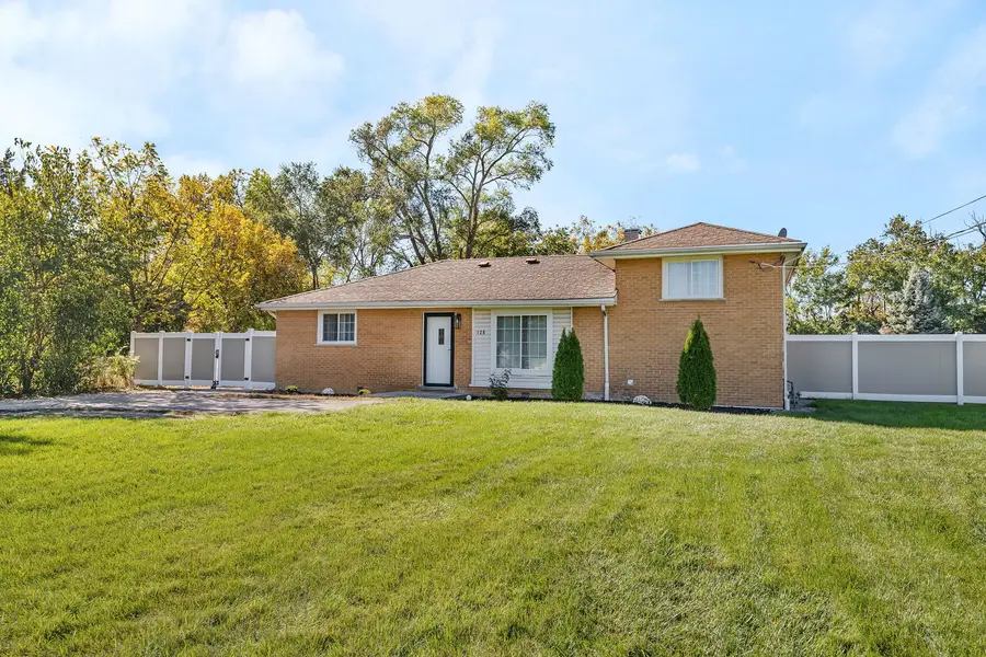 128 S Villa Avenue S, Addison, IL 60101 - Image #2