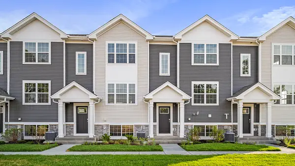 1435 Oakfield Lane, Pingree Grove, IL 60140