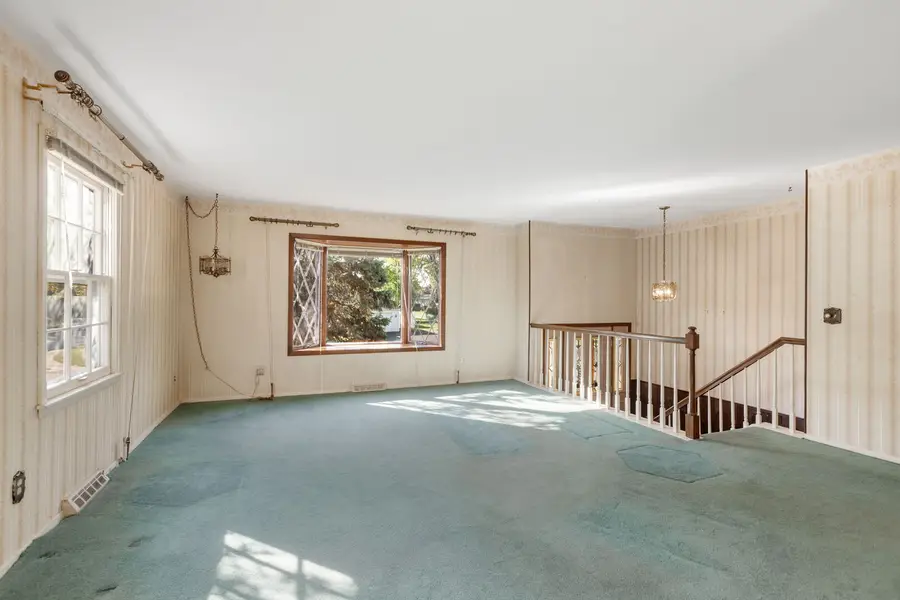 47 Old Post Road, Montgomery, IL 60538 - Image #2