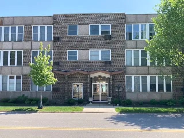 1301 W Touhy Avenue #315, Park Ridge, IL 60068 - Image #1