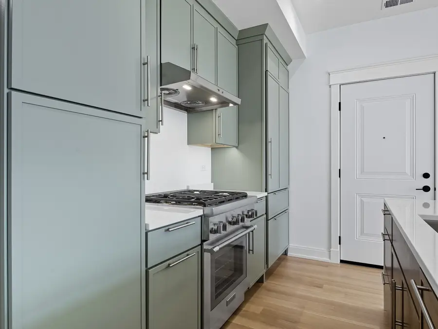 2471 N Clybourn Avenue #3, Chicago, IL 60638 - Image #3