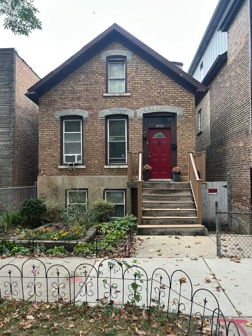 2434 W Thomas Street, Chicago, IL 60622 - Image #2
