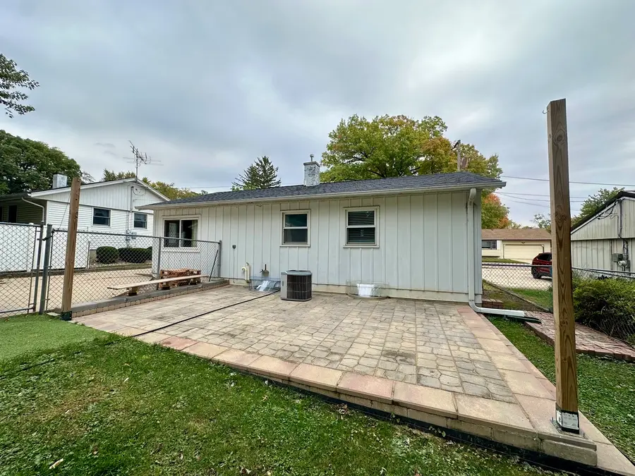 925 Assembly Place, Dixon, IL 61021 - Image #3