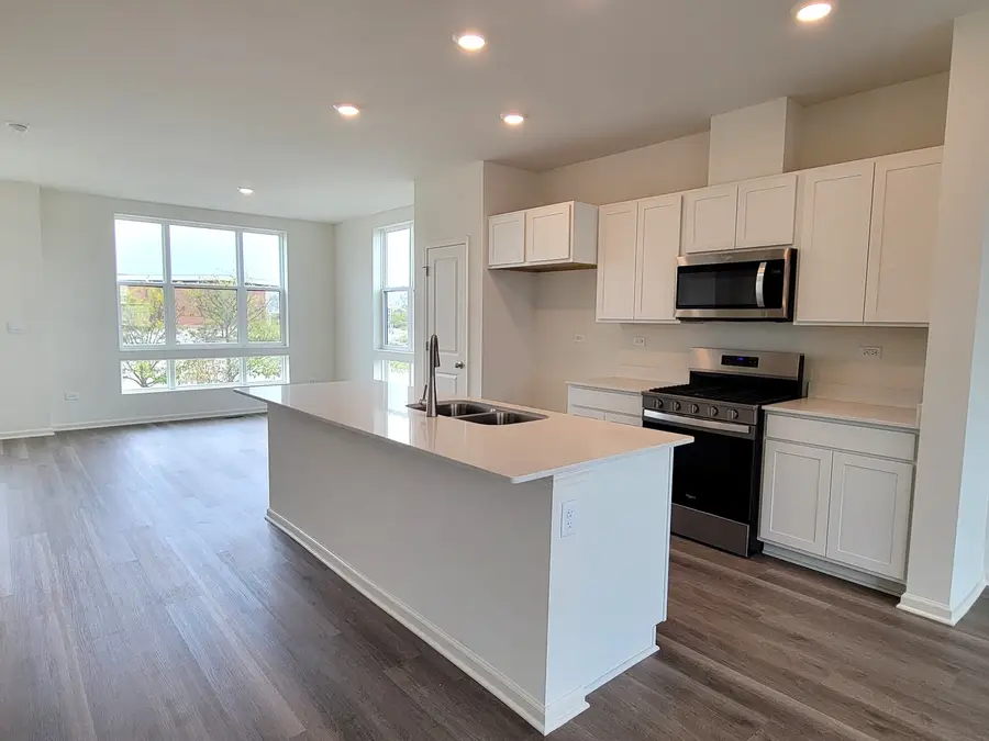 374 Summit Circle, Lombard, IL 60148 - Image #3