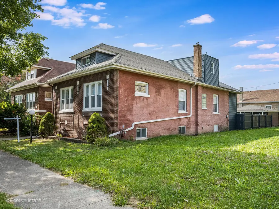 7554 S Perry Avenue, Chicago, IL 60620 - Image #2