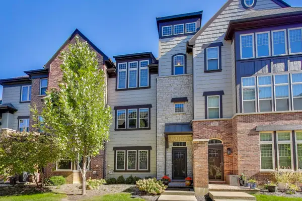 662 Parkside Court, Libertyville, IL 60048