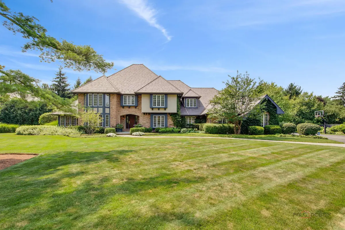 1090 Evergreen Drive, Lake Forest, IL 60045 - Image #1