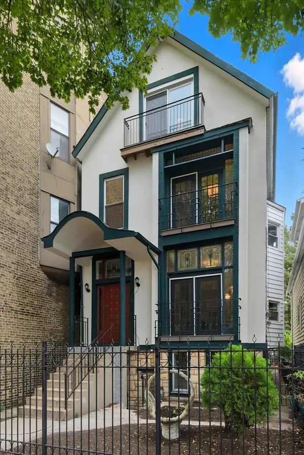 3053 N Seminary Avenue, Chicago, IL 60657