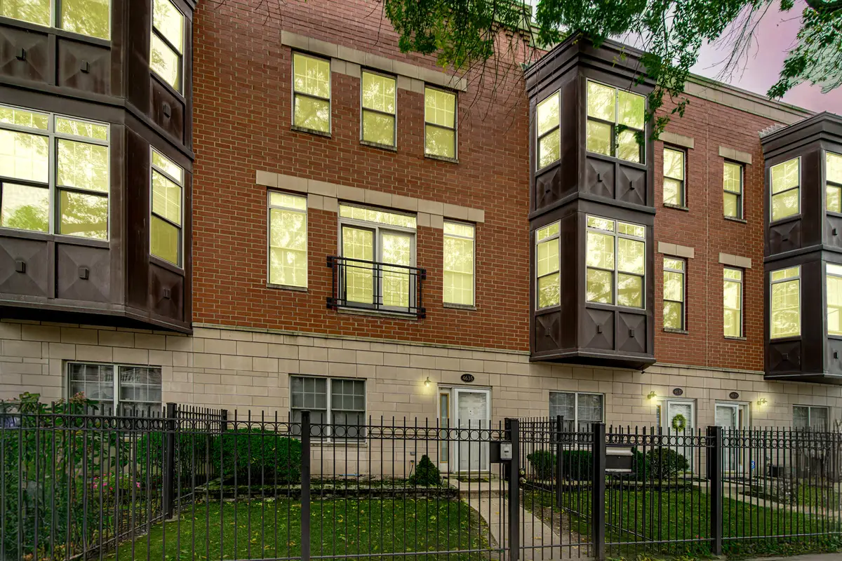 4635 S Greenwood Avenue, Chicago, IL 60653 - Image #1
