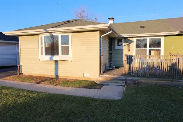 3210 Mcbreen Avenue, Robbins, IL 60472