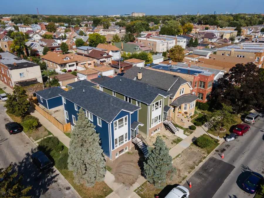 5254 W Newport Avenue, Chicago, IL 60641 - Image #2