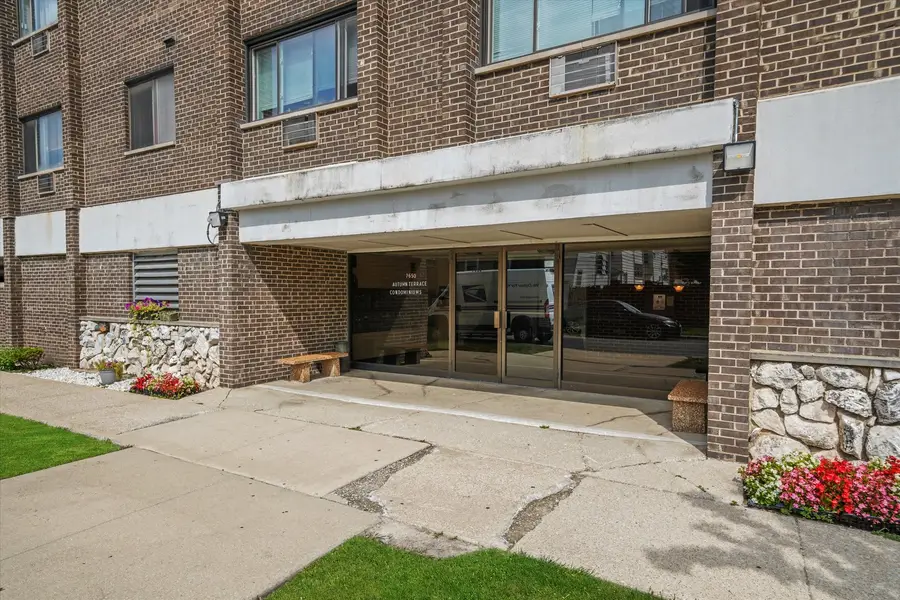 7650 W Altgeld Street #306, Elmwood Park, IL 60707 - Image #2