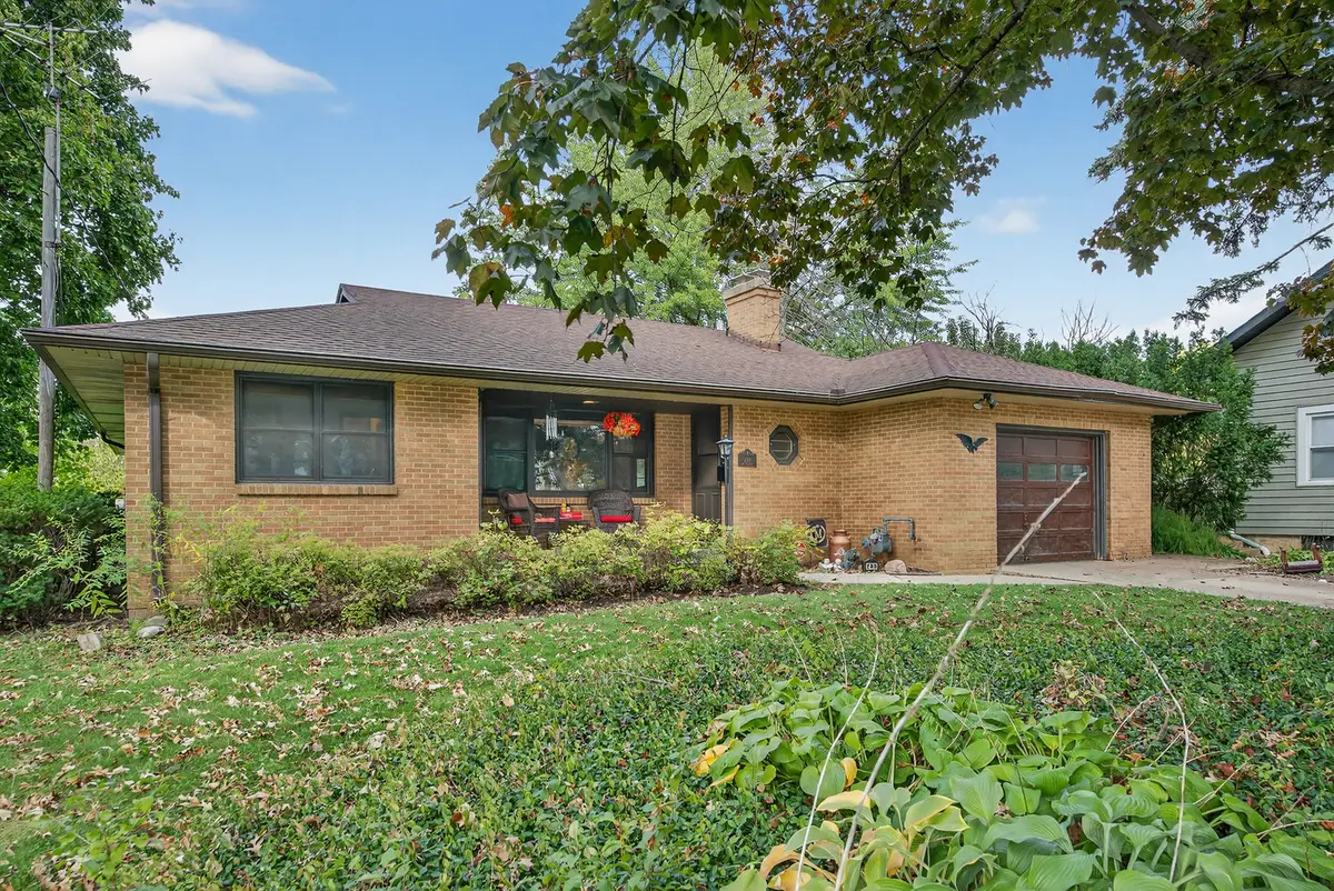 208 W Greenwood Avenue, Woodstock, IL 60098 - Image #1