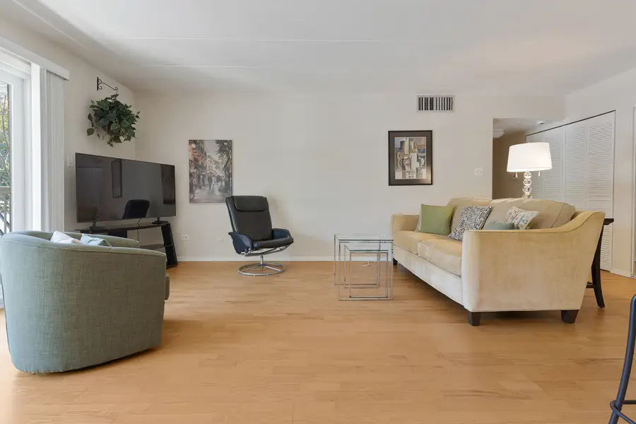 6443 Clarendon Hills Road #206, Willowbrook, IL 60527 - Image #3