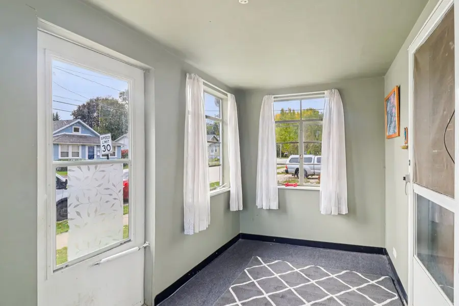 796 Parkway Avenue, Elgin, IL 60120 - Image #3