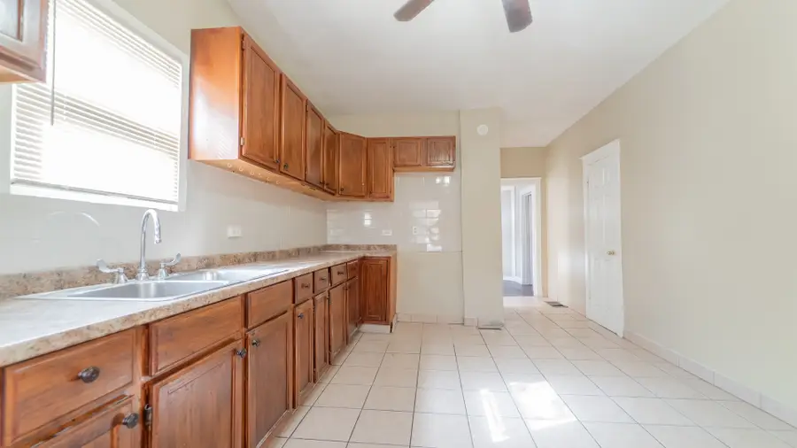 13223 S Buffalo Avenue, Chicago, IL 60633 - Image #3