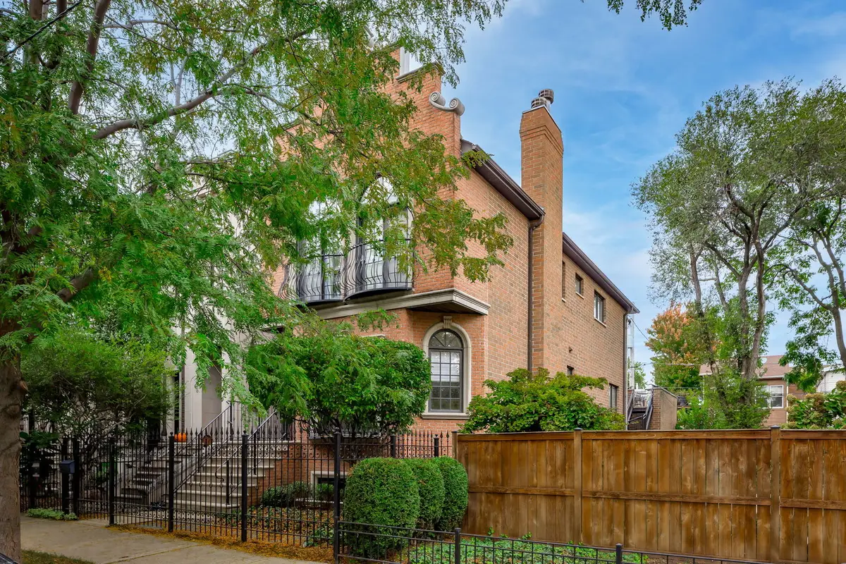 2320 W Charleston Street, Chicago, IL 60647 - Image #1