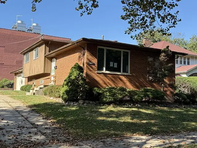 9856 S Prospect Avenue, Chicago, IL 60643 - Image #1