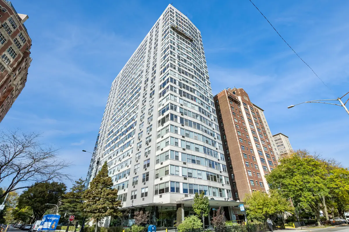 3900 N Lake Shore Drive #14D, Chicago, IL 60613 - #1