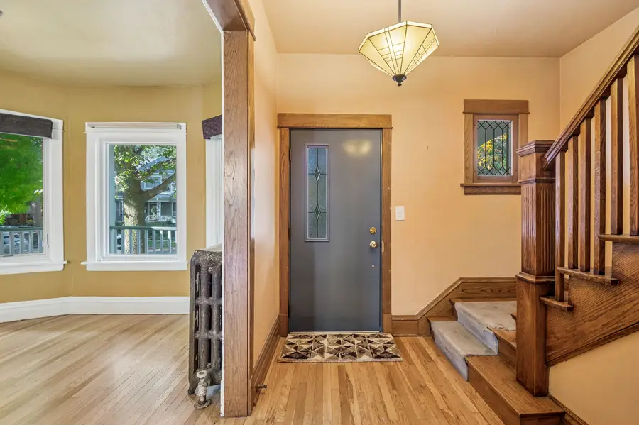 5353 N Sawyer Avenue, Chicago, IL 60625 - Image #2