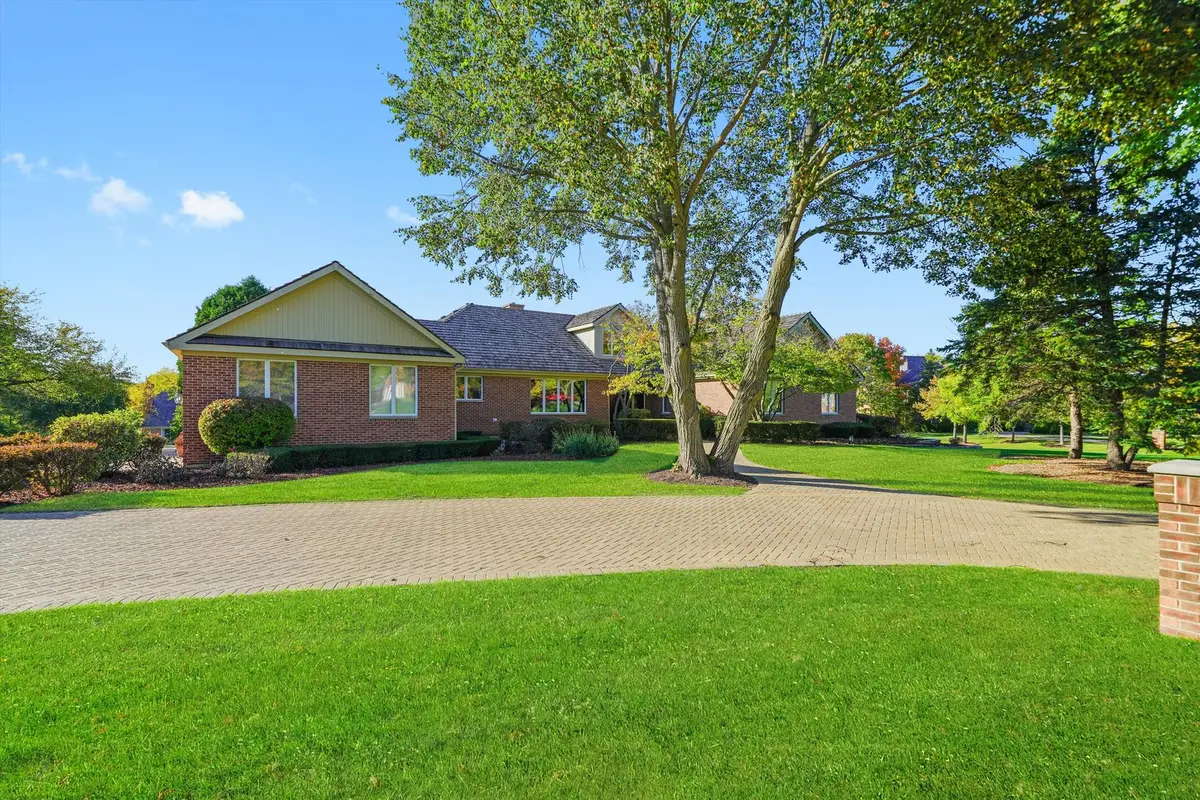 510 W Lancaster Court, Inverness, IL 60010 - #1