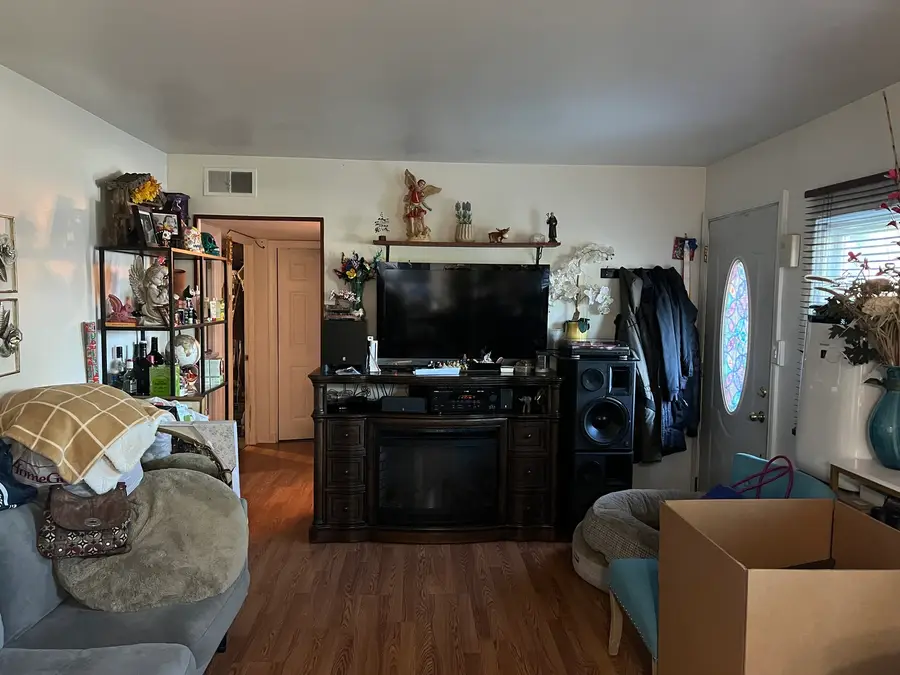 879 North Avenue, Des Plaines, IL 60016 - Image #2