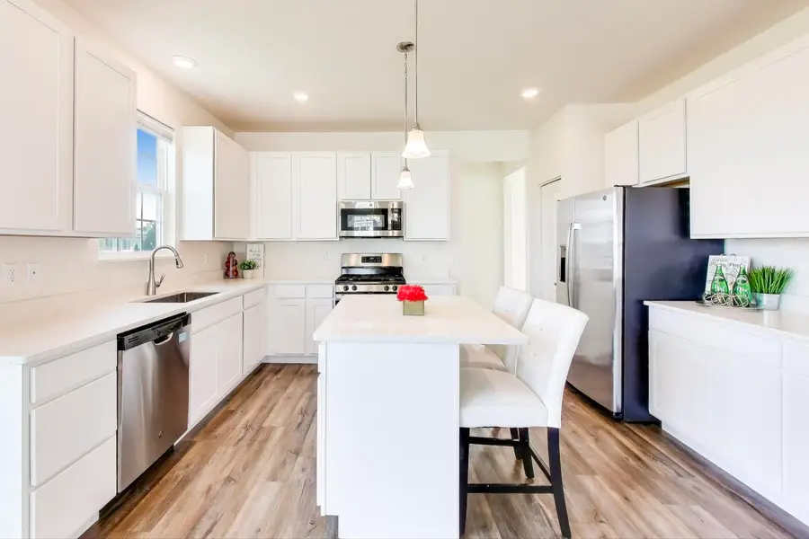 2058 Ingemunson Lane, Yorkville, IL 60560 - Image #3