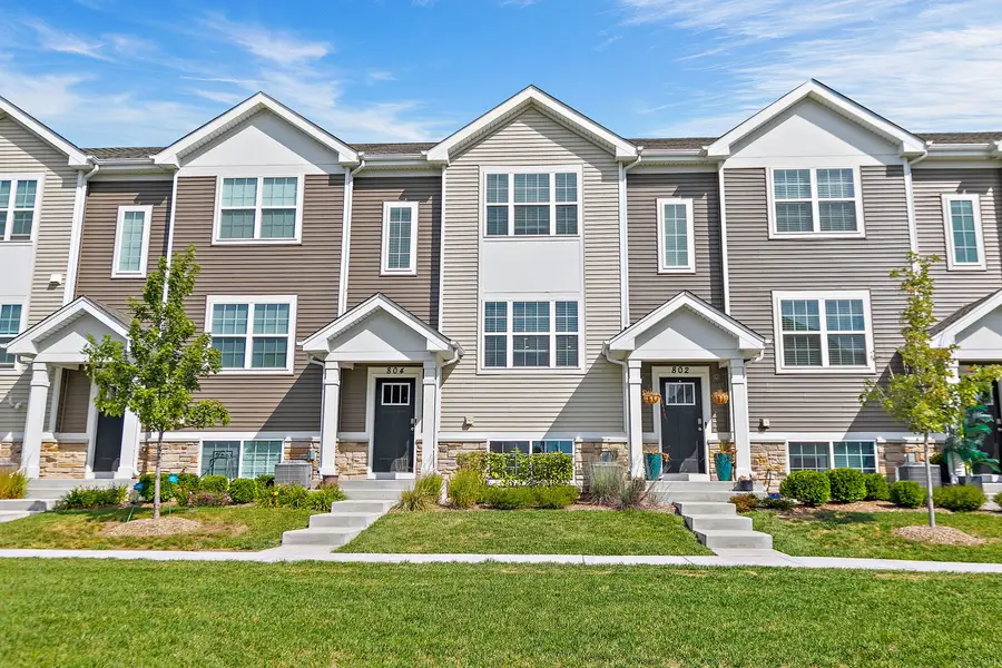 804 Briar Glen Court, Hampshire, IL 60140 - Image #2