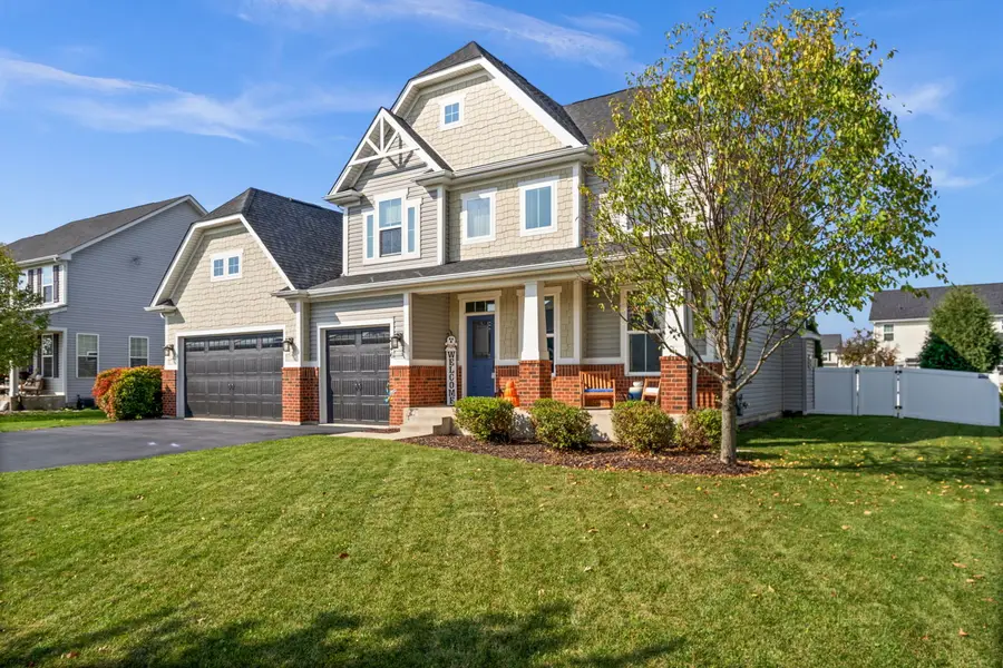 946 Glacial Falls Drive, Gilberts, IL 60136 - Image #2