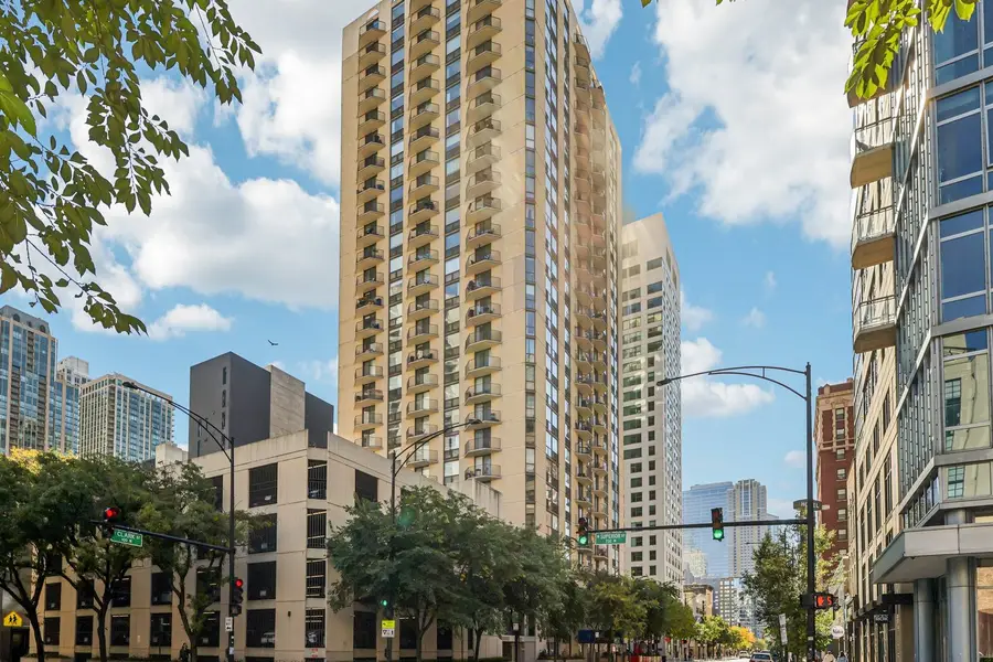 70 W Huron Street #2210, Chicago, IL 60654 - Image #3