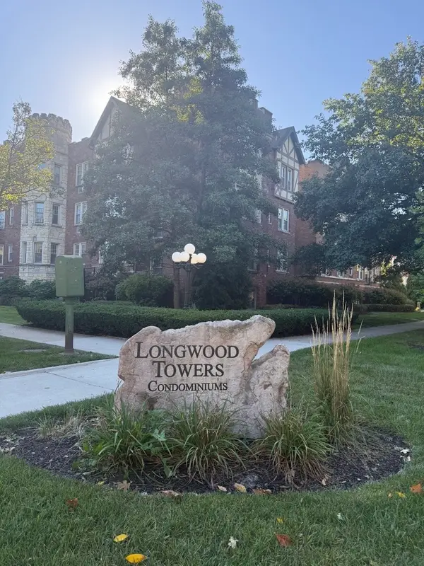 10905 S Longwood Drive #3, Chicago, IL 60643