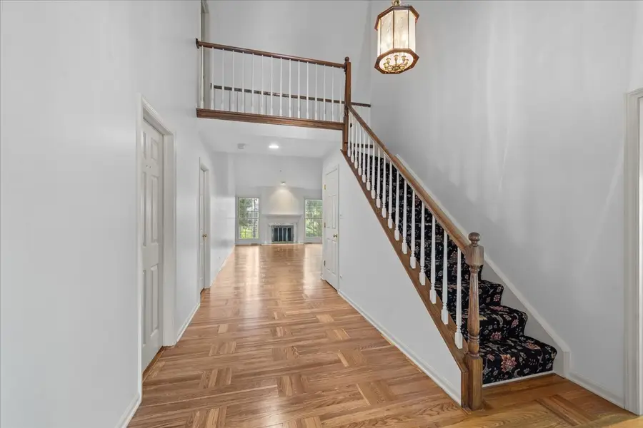 8 Warrington Drive, Lake Bluff, IL 60044 - Image #3