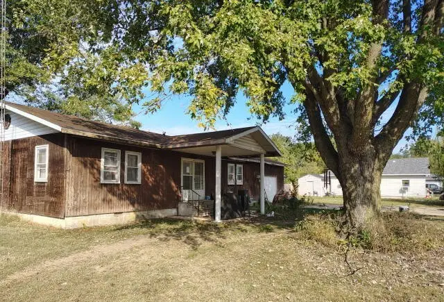 220 S Marion Street, Centralia, IL 62801 - Image #2