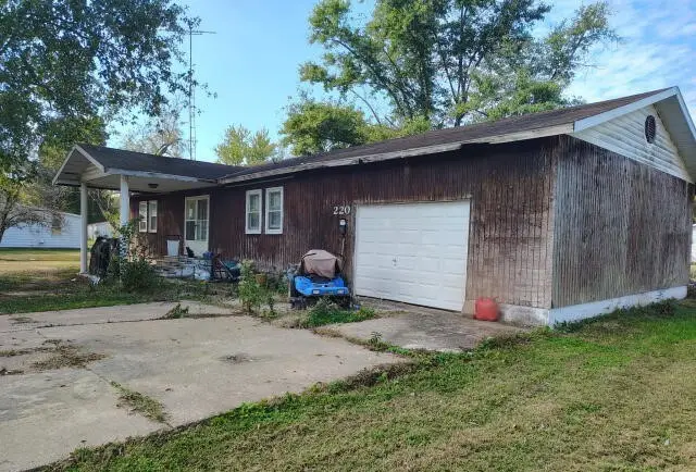 220 S Marion Street, Centralia, IL 62801 - Image #3
